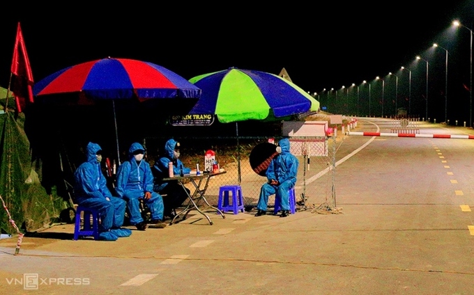 Quảng Ninh dỡ toàn bộ chốt kiểm soát ra vào tỉnh